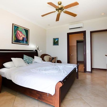 Exquisitely Decorated 5Th-Floor Aerie With Views Of Two Bays In Flamingo Villa Playa Flamingo Luaran gambar