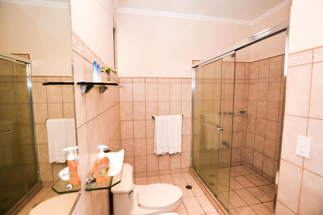 Exquisitely Decorated 5Th-Floor Aerie With Views Of Two Bays In Flamingo Villa Playa Flamingo Luaran gambar
